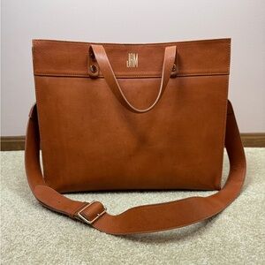 MARK & GRAHAM | Essential Leather Tote large in camel